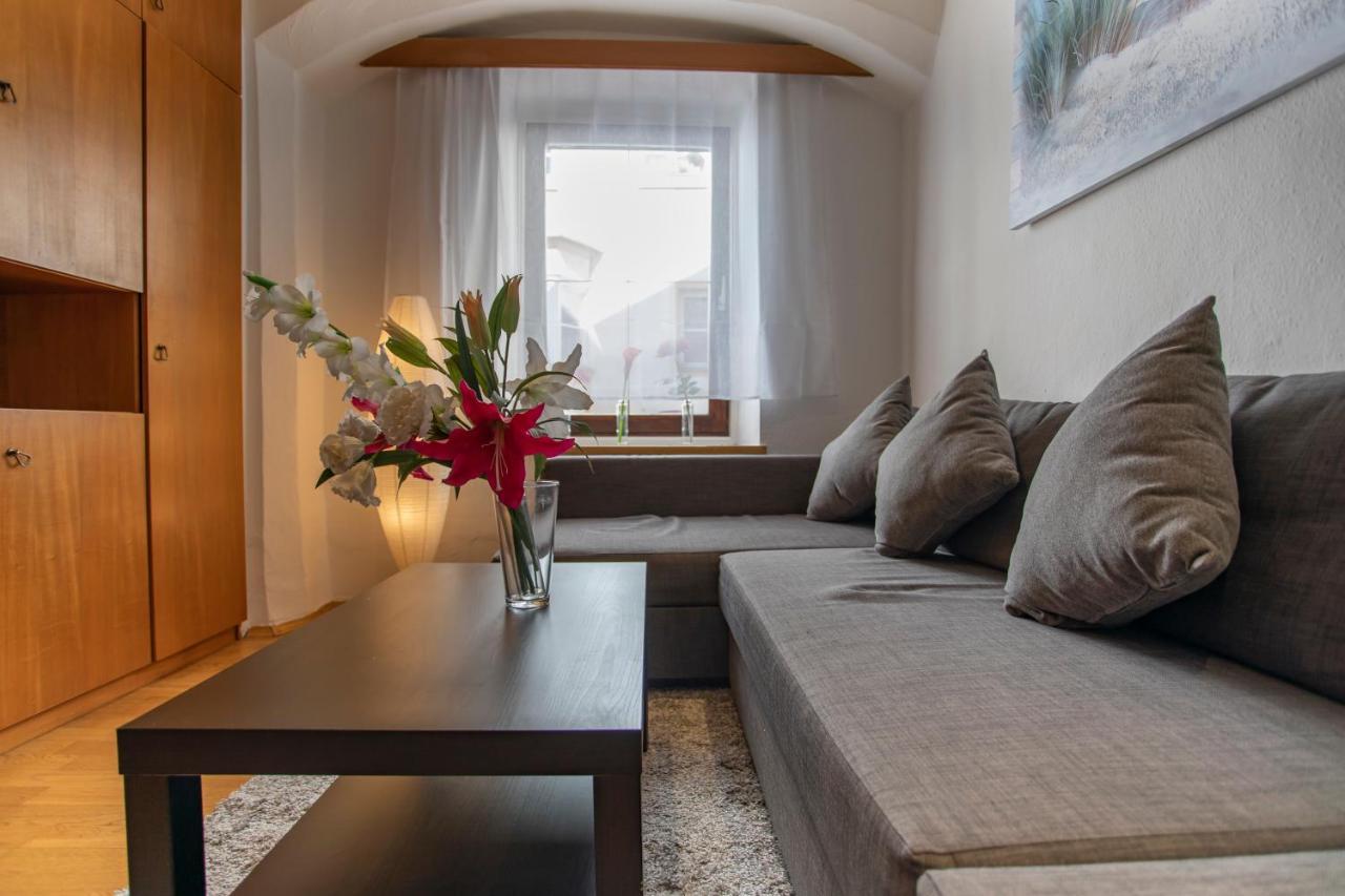 Traditional Old Town Apartment ฮัลล์อินทีโรล ภายนอก รูปภาพ