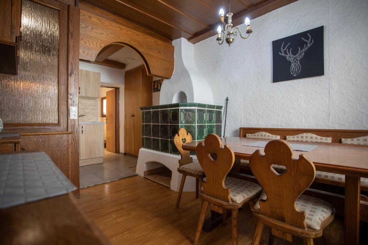 Traditional Old Town Apartment ฮัลล์อินทีโรล ภายนอก รูปภาพ
